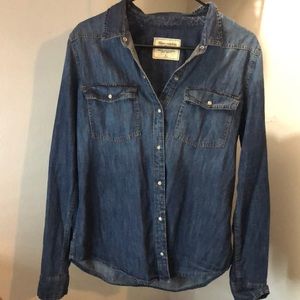 Lon sleeve denim shirt